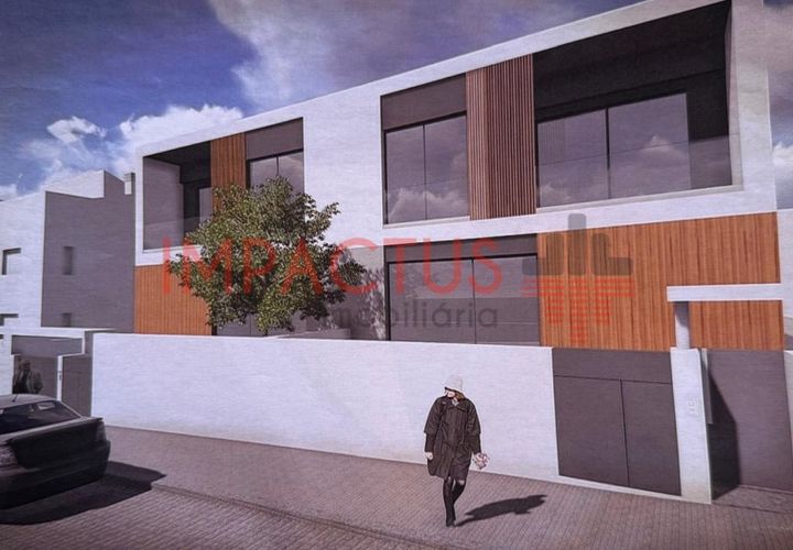 Helårsgrund i Maia, Porto, Maia - € 95.000 | Ref: TC1237 - foto 1