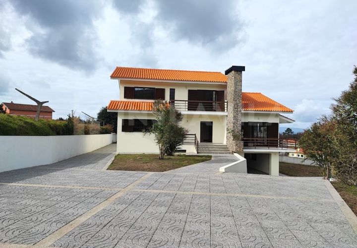 Villa i Viana do Castelo, Viana do Castelo, Viana do Castelo - € 350.000 | Ref: 2045 - foto 1