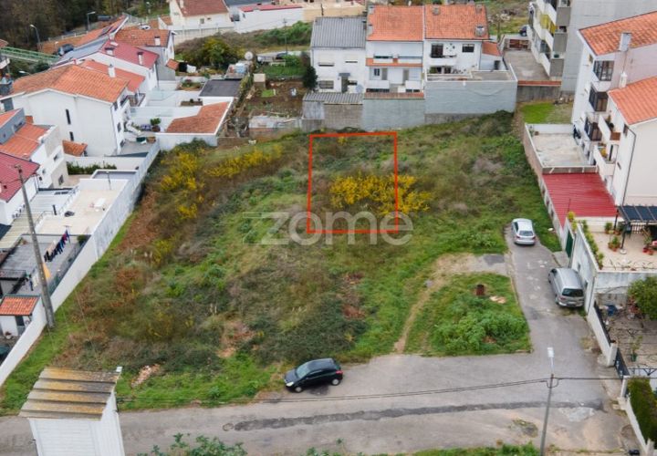 Helårsgrund i Valongo, Porto, Valongo - € 55.000 | Ref: ZMPT548738 - foto 1