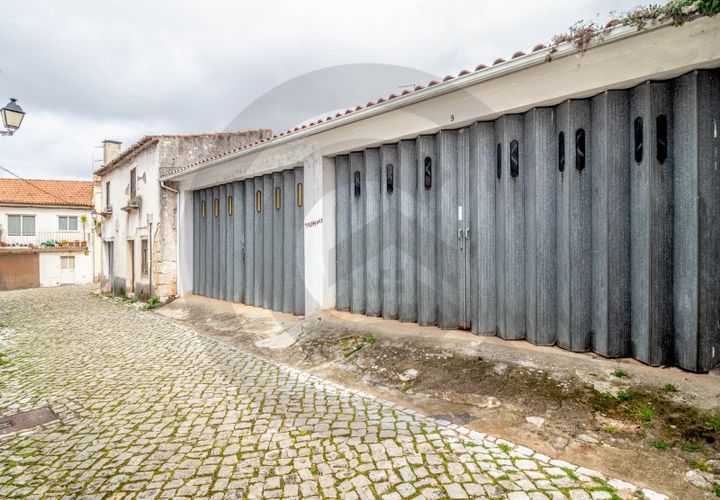 Erhvervsejendom i Minde, Santarem, Minde - € 24.000 | Ref: C0269-01240 - foto 1