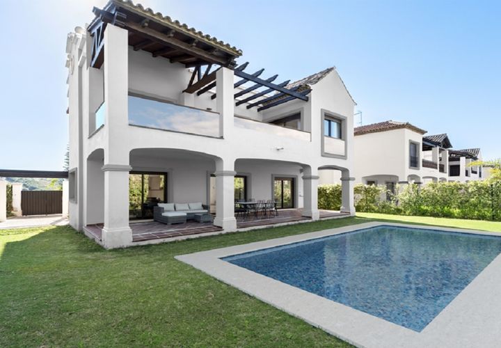 Villa a Estepona, Malaga, Estepona - € 756.413 | Ref: CLDS-7412NB - foto 1