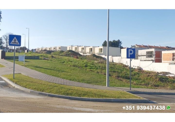 Helårsgrund i Braga, Braga, Braga - € 182.500 | Ref: clix mais T 1017 - foto 1