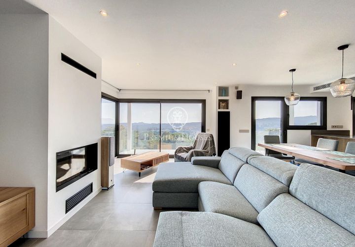 Villa i Lloret De Mar, Gerona, Lloret De Mar - € 869.500 | Ref: PH101953/3699 - foto 1