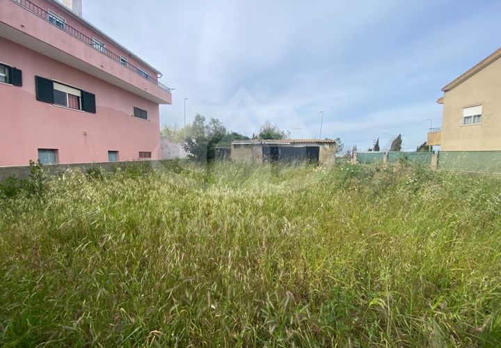 Helårsgrund i Camarate, Lisbon, Camarate - € 160.000 | Ref: PTC2022-923 - foto 1