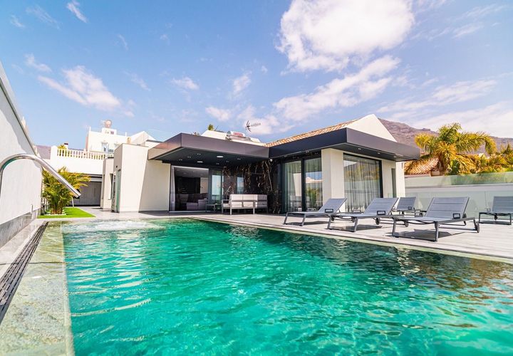 Villa a Torviscas, Tenerife, Torviscas - € 2.000.000 | Ref: CHA0056 - foto 1