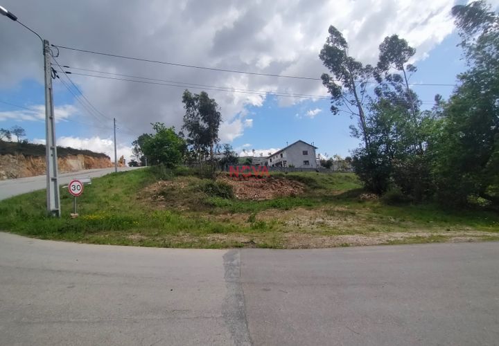 Helårsgrund i Paredes, Porto, Paredes - € 127.500 | Ref: NOVA-ER-1281 - foto 1