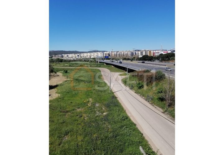 Helårsgrund i Loures, Lisbon, Loures - € 105.000 | Ref: SAFTI:003560 - foto 1