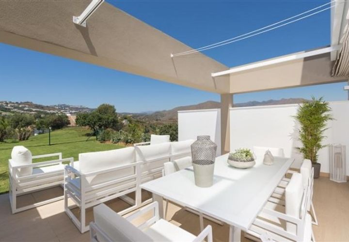 Villa a Estepona, Malaga, Estepona - € 370.000 | Ref: DPIe1885 - foto 1
