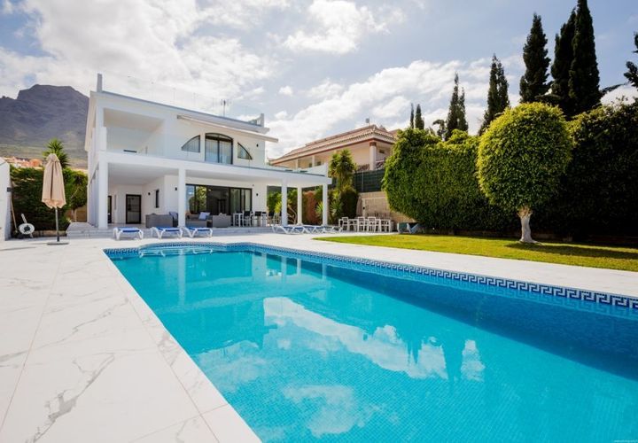 Villa i Torviscas, Tenerife, Torviscas - € 1.600.000 | Ref: CHA0058 - foto 1
