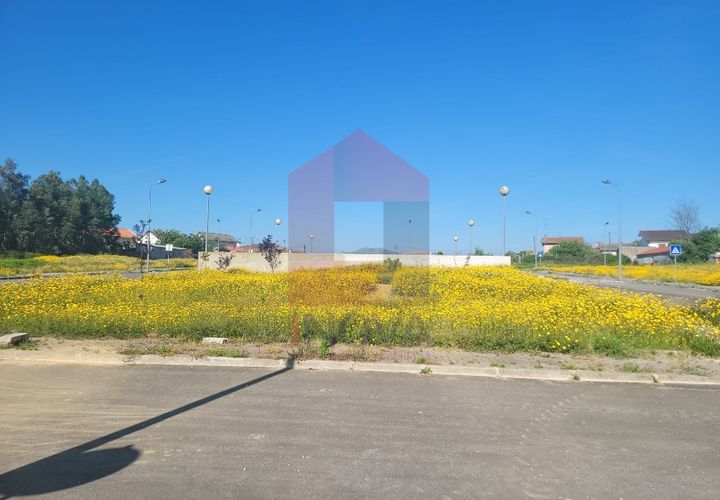 Helårsgrund i Vila Verde, Braga, Vila Verde - € 50.000 | Ref: 07623 - foto 1