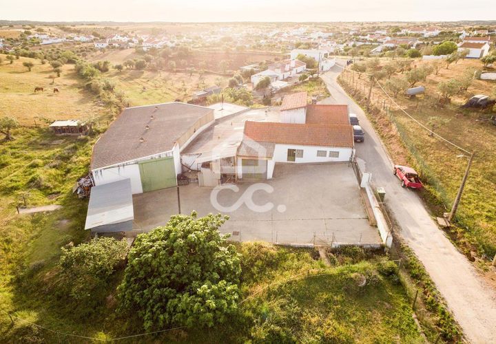 Farm hus i Evora, Evora, Evora - € 250.000 | Ref: 318/M/02893 - foto 1