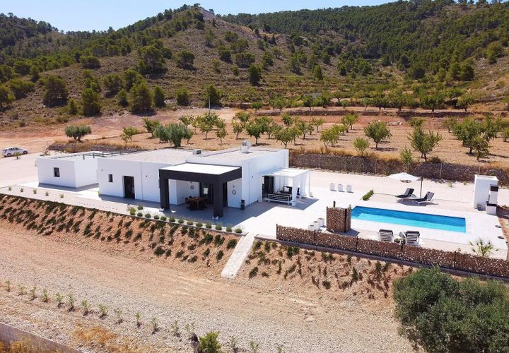 Villa i Pinoso, Alicante, Pinoso - € 385.000 | Ref: 9100 - foto 1