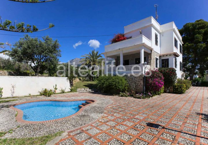 Villa i Altea, Alicante, Altea - € 1 600 000 | Ref: 0168 - foto 1