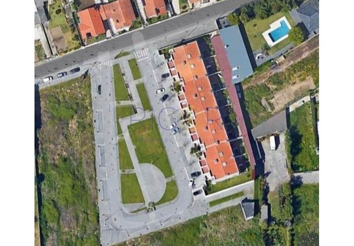 Helårsgrund i Maia, Porto, Maia - € 84.000 | Ref: PL1015B - foto 1