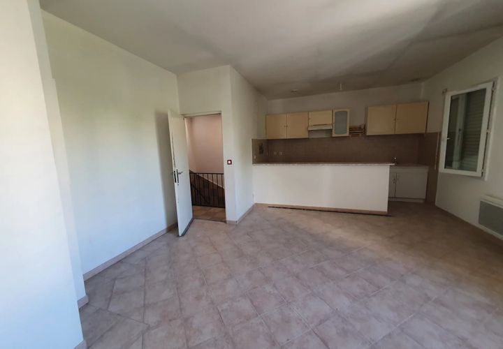 Apartament a Marseille, Bouches-du-Rhone, Marseille - € 600/mes | Ref: 7282622 - foto 1