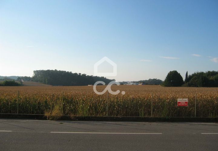 Helårsgrund i Maia, Porto, Maia - € 500.000 | Ref: 372/T/00171 - foto 1