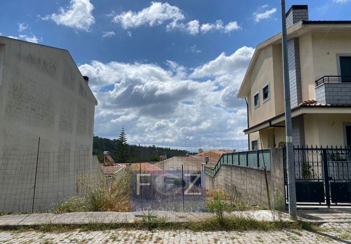 Helårsgrund i Gondomar, Porto, Gondomar - € 65.000 | Ref: 8934a - foto 1