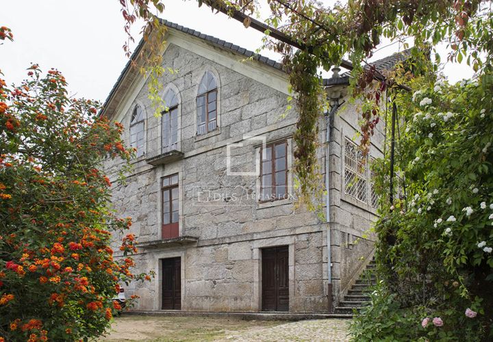 Landejendom i Mos, Pontevedra, Mos - € 1.800.000 | Ref: VIG24760 - foto 1