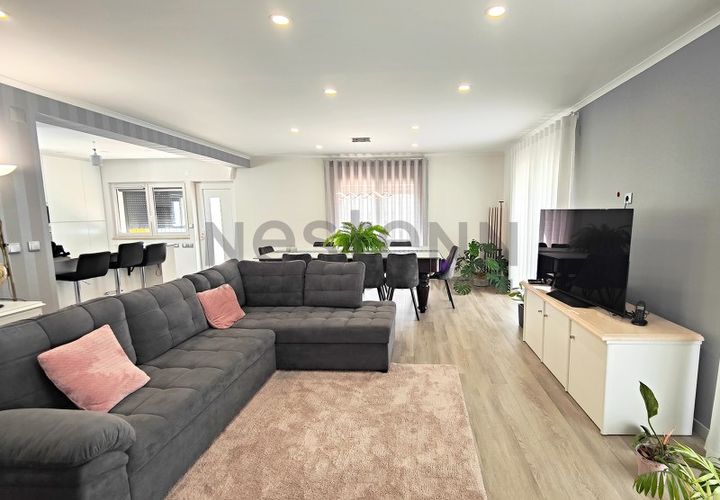 Villa i Matacaes, Lisbon, Matacaes - € 1.100.000 | Ref: N101TVD411 - foto 1