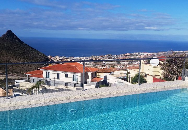 Villa em Torviscas, Tenerife, Torviscas - € 1.550.000 | Ref: CHA0075 - foto 1