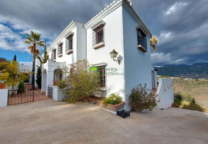Landejendom i Torrox, Malaga, Torrox - € 880.000 | Ref: 7450 - foto 1
