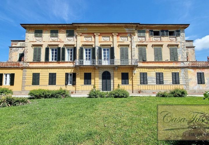 Villa i Lucca, Lucca, Lucca - € 1.300.000 | Ref: v56271-x - foto 1