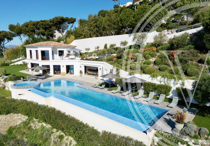 Villa a Eze, Alpes-Maritimes, Eze - € 45.000/mes | Ref: 7528150 - foto 1
