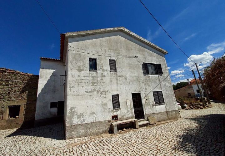 Villa a Mata de Lobos, Guarda, Mata de Lobos - € 36.000 | Ref: GD90211FM - foto 1