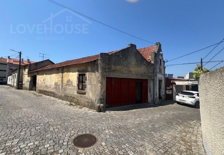 Villa i Aveiro, Aveiro, Aveiro - € 180 000 | Ref: LHG0912 - foto 1