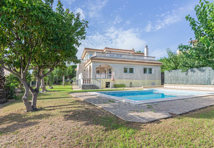 Villa i Lloret De Mar, Gerona, Lloret De Mar - € 845.000 | Ref: 285C8 - foto 1