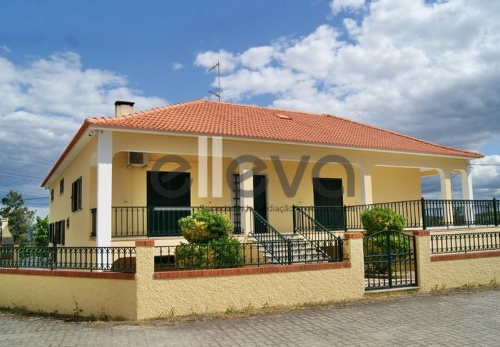 Villa i Castelo Branco, Castelo Branco, Castelo Branco - € 360.000 | Ref: 2997 - foto 1