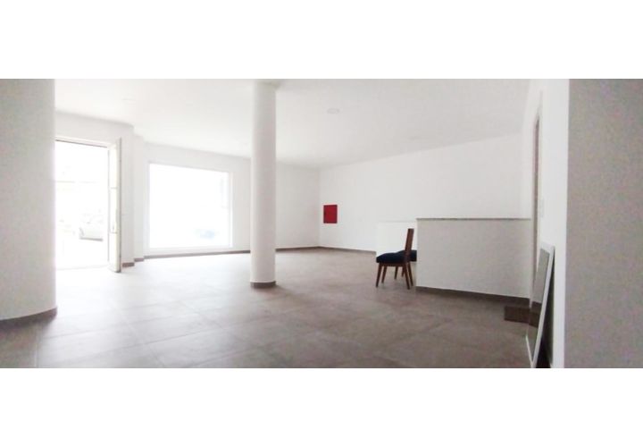 Erhvervsejendom i Carnaxide, Lisbon, Carnaxide - € 515.000 | Ref: W6118 - foto 1