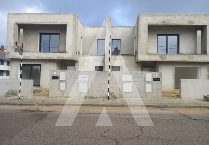 Villa - Corroios, Setubal, Corroios - € 725 000 | Réf : 1210404/22SX - photo 1