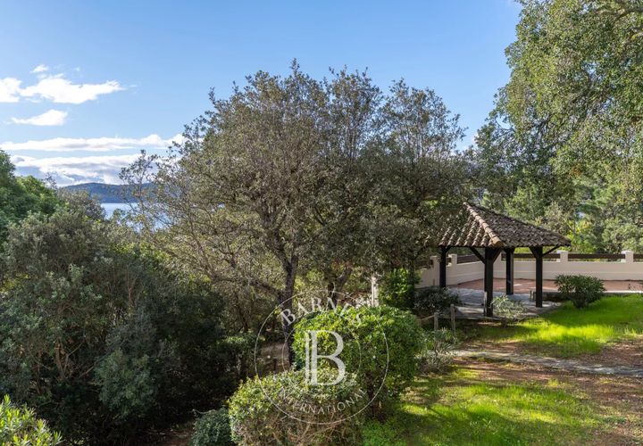 Villa i Lecci, Corse-du-Sud, Lecci - € 750.000 | Ref: rv1179 - foto 1