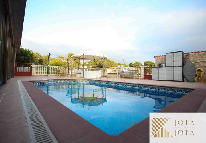 Villa i Lloret De Mar, Gerona, Lloret De Mar - € 325.000 | Ref: 00018 - foto 1