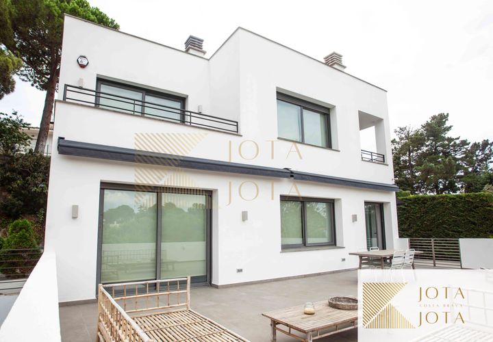 Villa i Lloret De Mar, Gerona, Lloret De Mar - € 1.190.000 | Ref: 00012 - foto 1