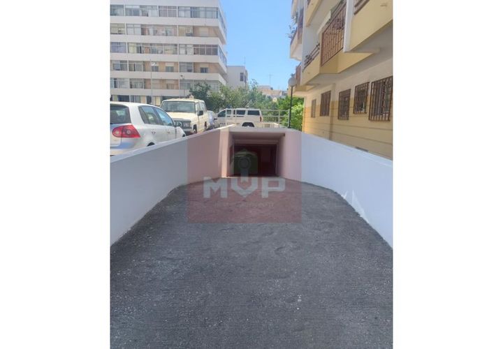 Garage i Faro, Faro, Faro - € 25.000 | Ref: 170220019 - foto 1