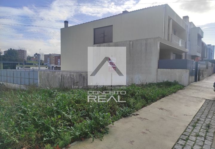 Helårsgrund i Maia, Porto, Maia - € 80.000 | Ref: CR3319 - foto 1
