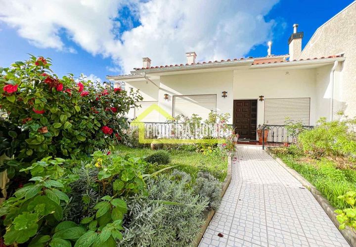 Villa a Buarcos, Coimbra, Buarcos - € 450.000 | Ref: FH2206 - foto 1