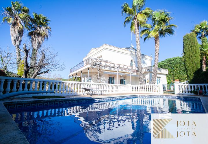 Villa i Lloret De Mar, Gerona, Lloret De Mar - € 789.000 | Ref: 00047 - foto 1