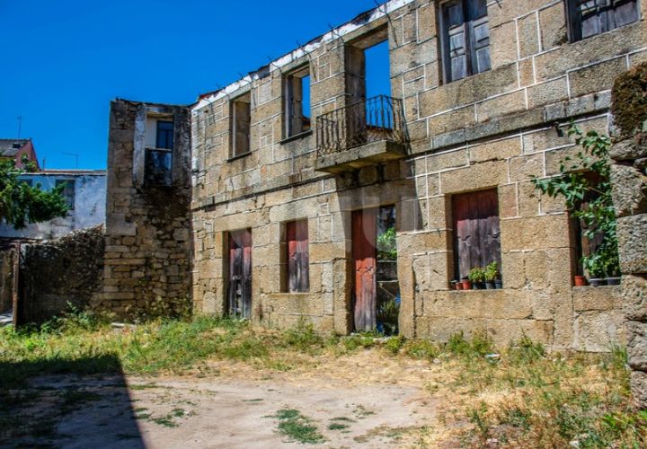 Villa a Teixoso, Castelo Branco, Teixoso - € 80.000 | Ref: UNU.I.1123.12348 - foto 1