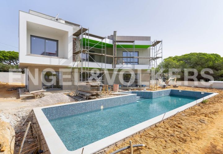 Villa i Guia, Faro, Guia - € 1.600.000 | Ref: W-02QBY1 - foto 1