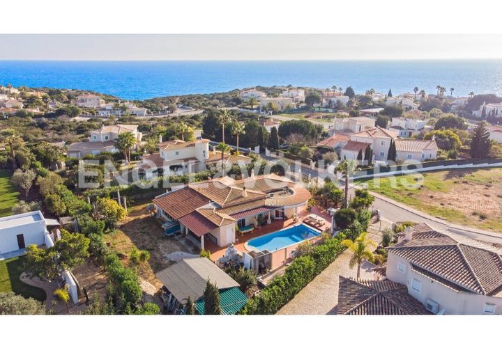 Villa i Lagoa, Faro, Lagoa - € 1.790.000 | Ref: W-02LEA9 - foto 1