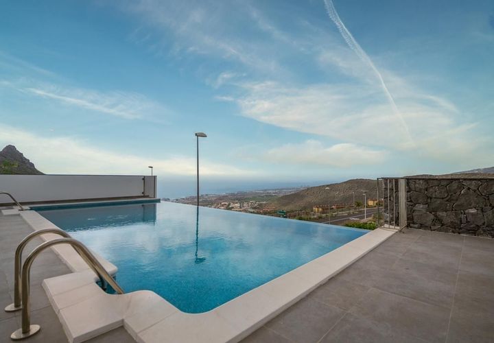 Villa a Torviscas, Tenerife, Torviscas - € 1.800.000 | Ref: CHA0086 - foto 1