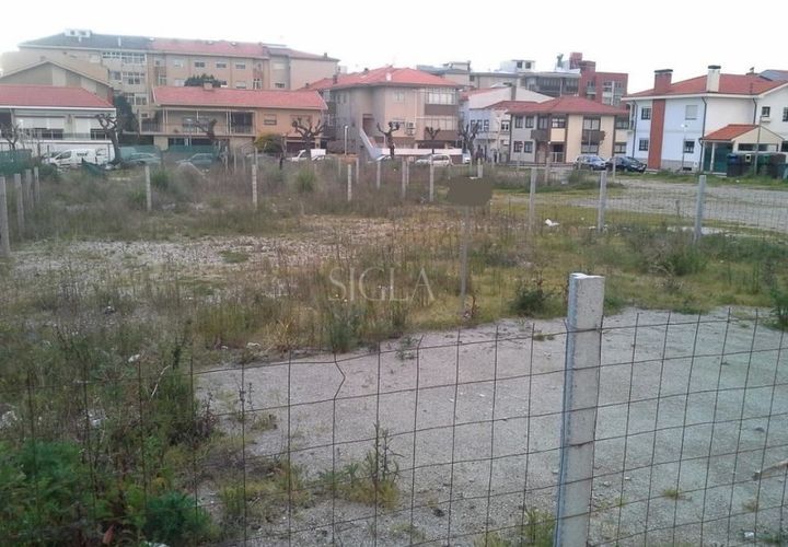 Helårsgrund i Espinho, Aveiro, Espinho - € 350.000 | Ref: 013/23 - foto 1
