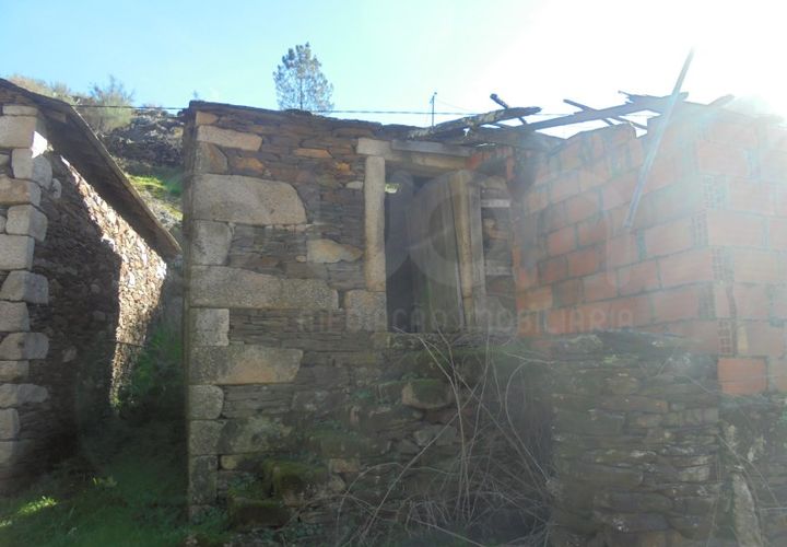 Landejendom i Arouca, Aveiro, Arouca - € 35.000 | Ref: 41581 - foto 1