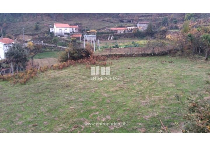 Tomt i Cinfaes, Viseu, Cinfaes - € 40 000 | Ref: MC07981 - foto 1