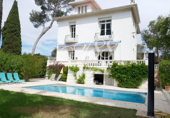 Villa i Saint-Raphaël, Var, Saint-Raphaël - € 2.350.000 | Ref: 4007518 - foto 1