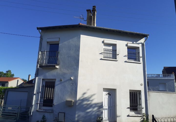 Villa i Cusset, Allier, Cusset - € 99.900 | Ref: 1070 - foto 1