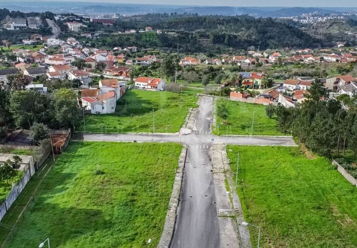 Helårsgrund i Coimbra, Coimbra, Coimbra - € 120.000 | Ref: LUX_CB-00160 - foto 1